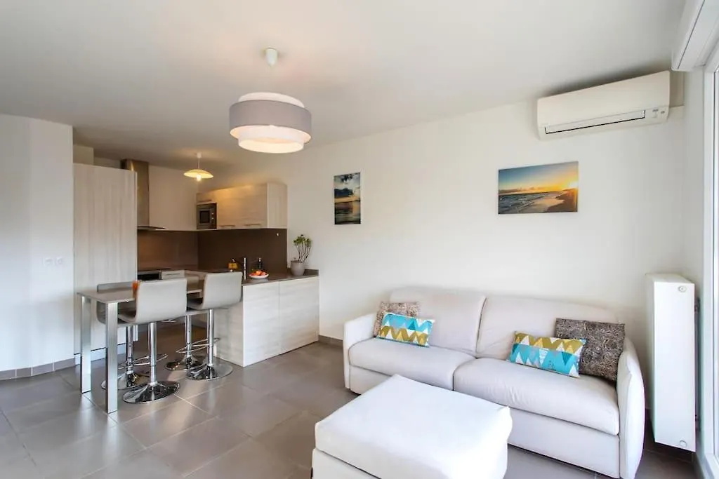 Appartement L8 Calm, Panoramic Sea View Withterrace, Parking & Ac à Saint-Laurent-du-Var 0*,